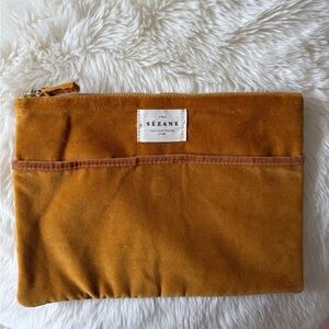 Sézane Velvet Zip Pouch